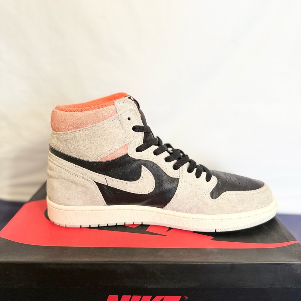 AUTHENTIC Jordan 1 Retro High Neutral Grey Hyper Crimson size 13 555088-018 2019 - Picture 3 of 10